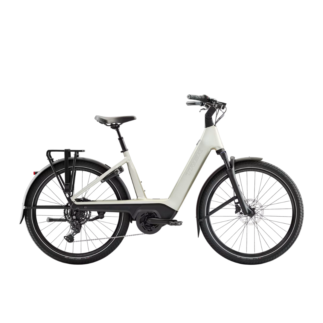 Trek Charter+ 4 R9 540Wh Lowstep - Lunar Silver - M